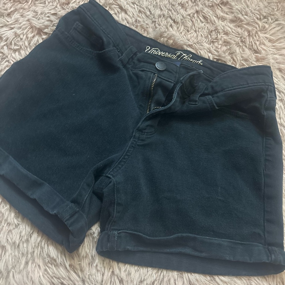 Universal Thread Women's Black Shorts